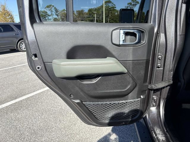 New 2026 Jeep Gladiator Mojave image 9