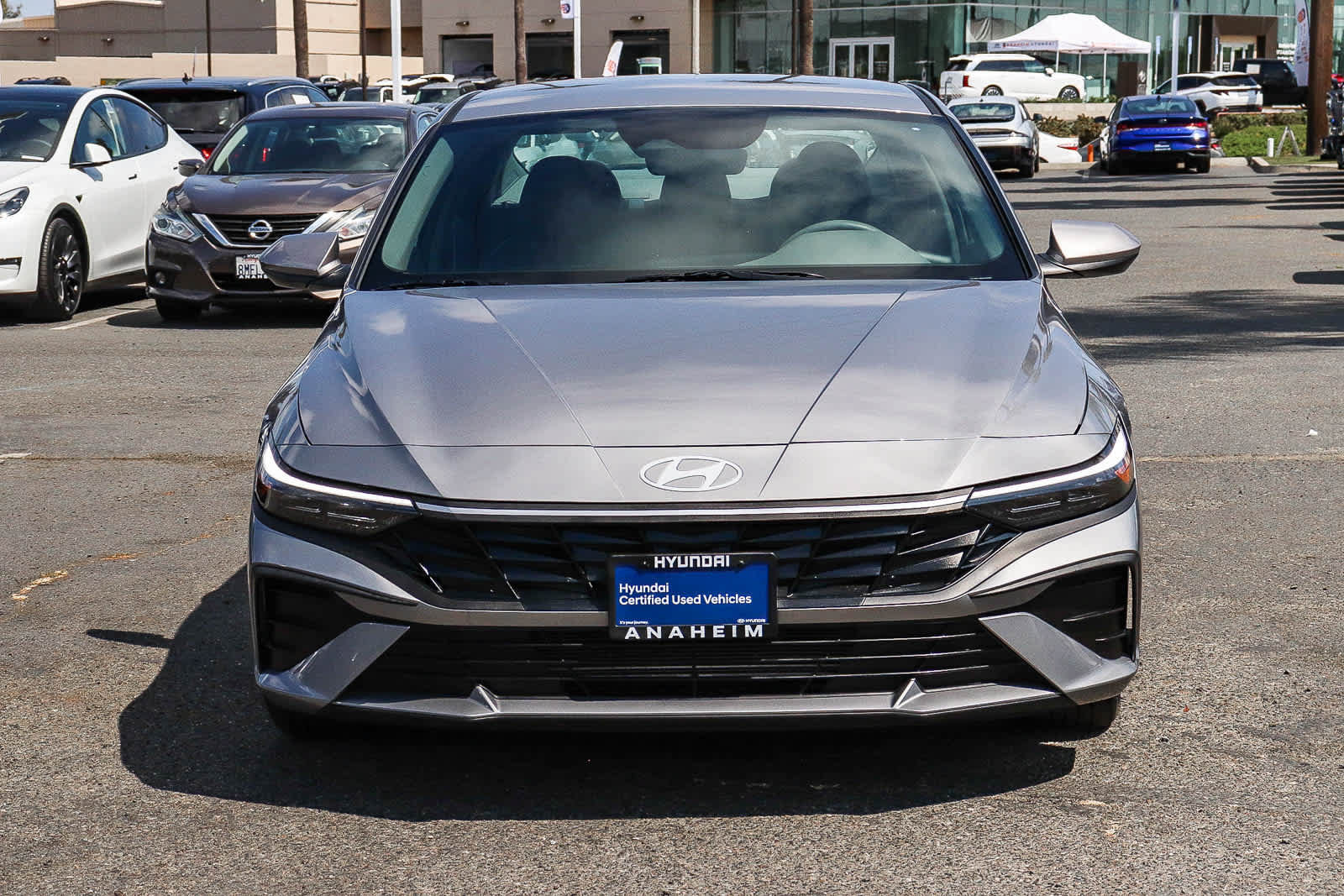 Used 2025 Hyundai Elantra SE w/ Cargo Package FWD image 2
