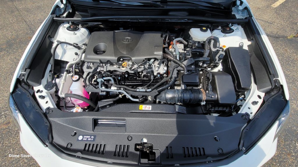 Used 2025 Toyota Camry SE FWD image 17