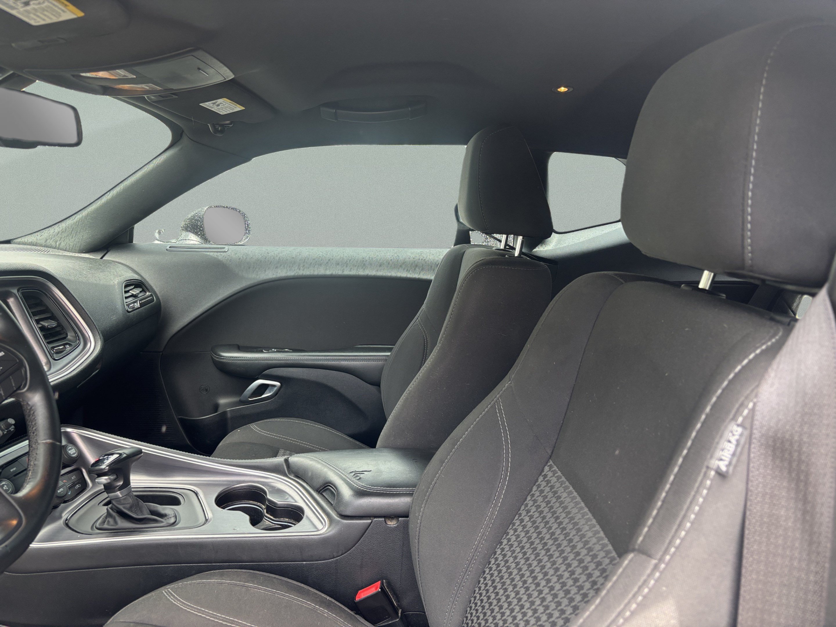 Used 2016 Dodge Challenger SXT RWD image 11