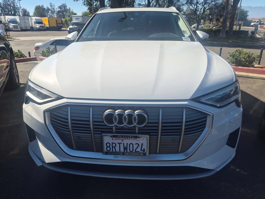 Used 2019 Audi e-tron Premium Plus AWD/4WD image 2