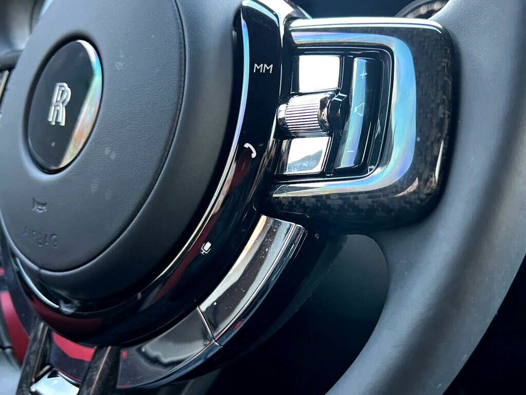 Used 2022 Rolls-Royce Cullinan Black Badge image 78