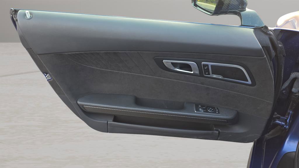 Used 2020 Mercedes-Benz AMG GT R image 20