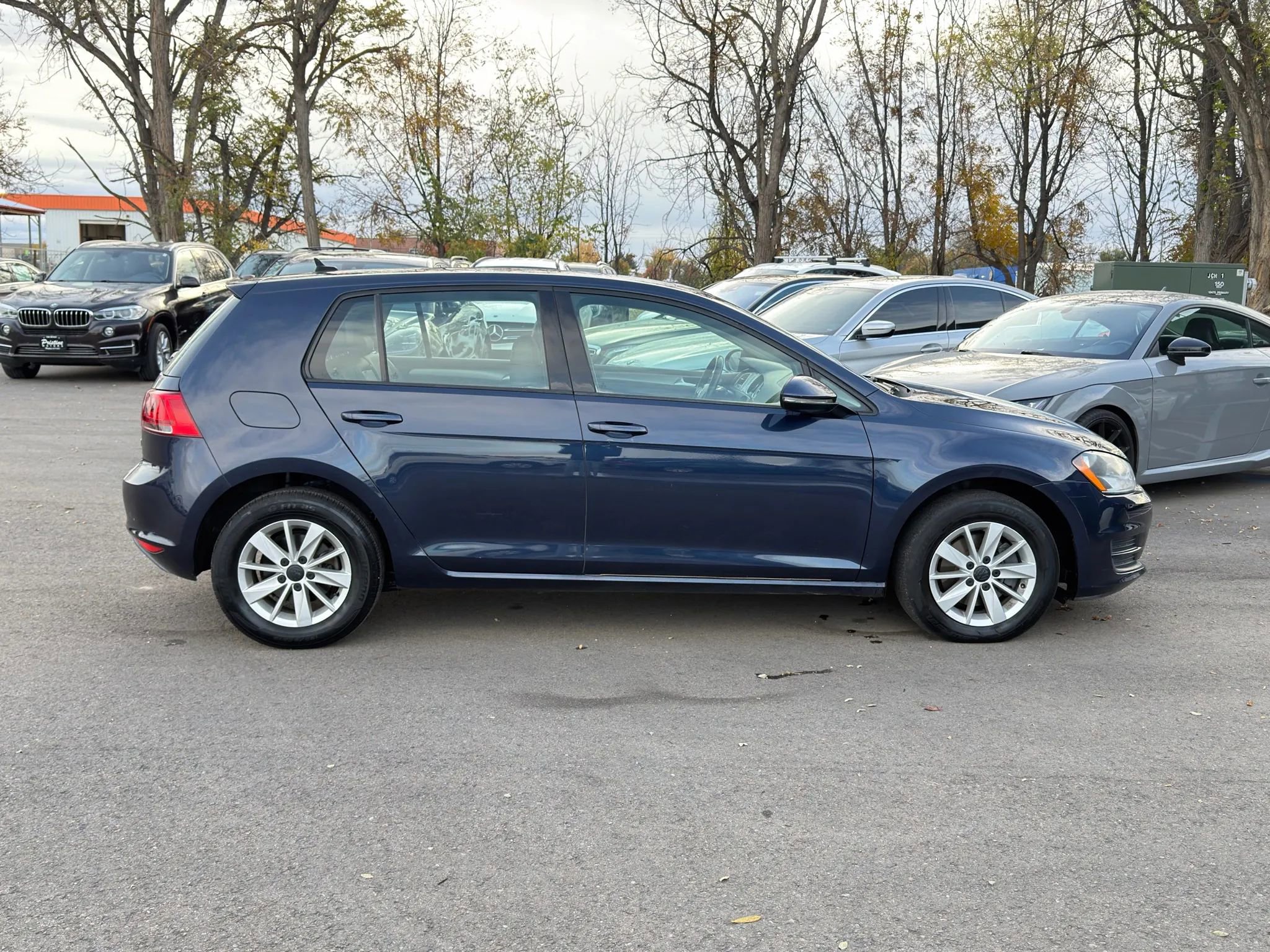 Used 2015 Volkswagen Golf S image 7