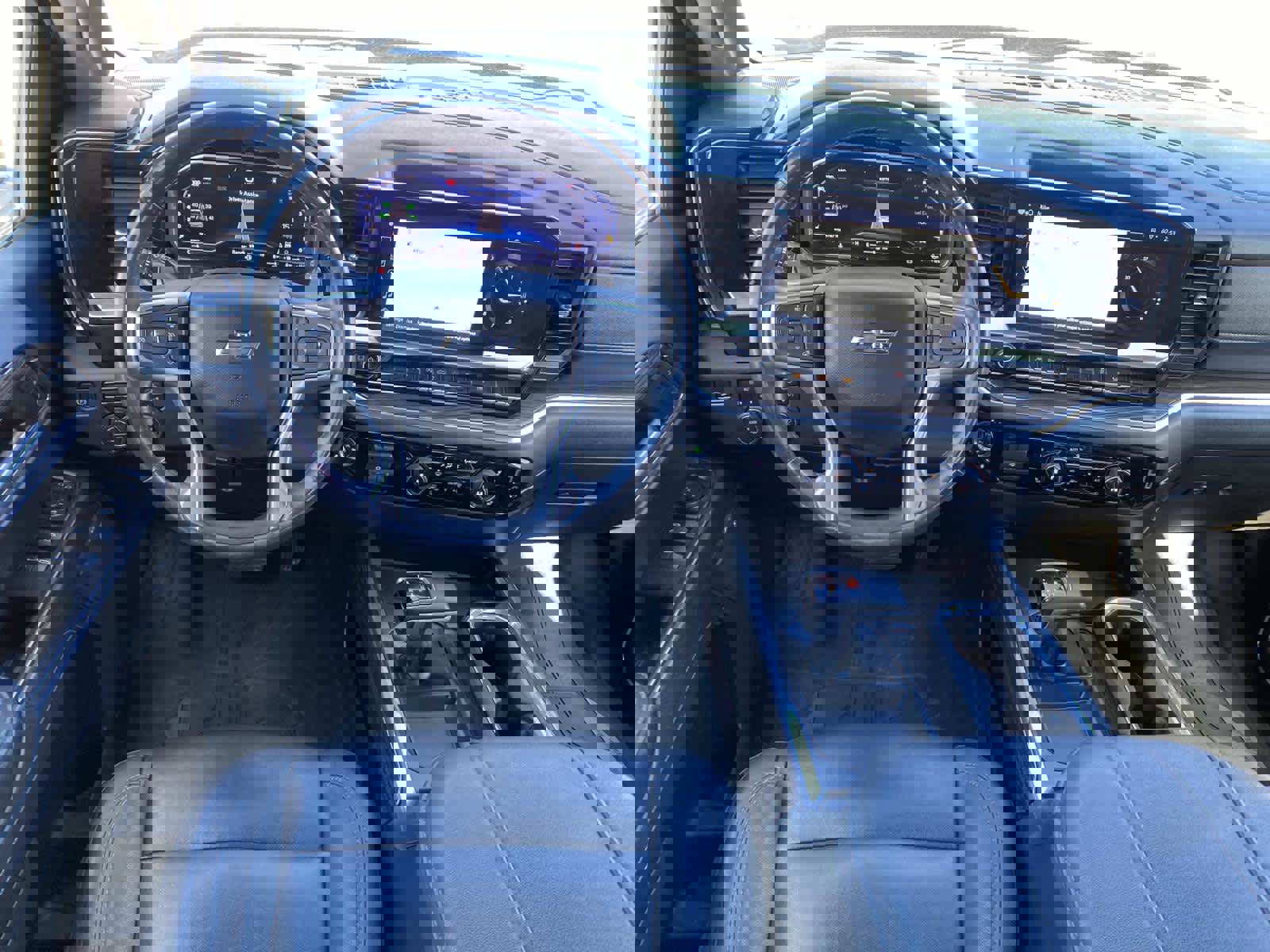 Used 2023 Chevrolet Silverado 1500 RST w/ Redline Edition image 11