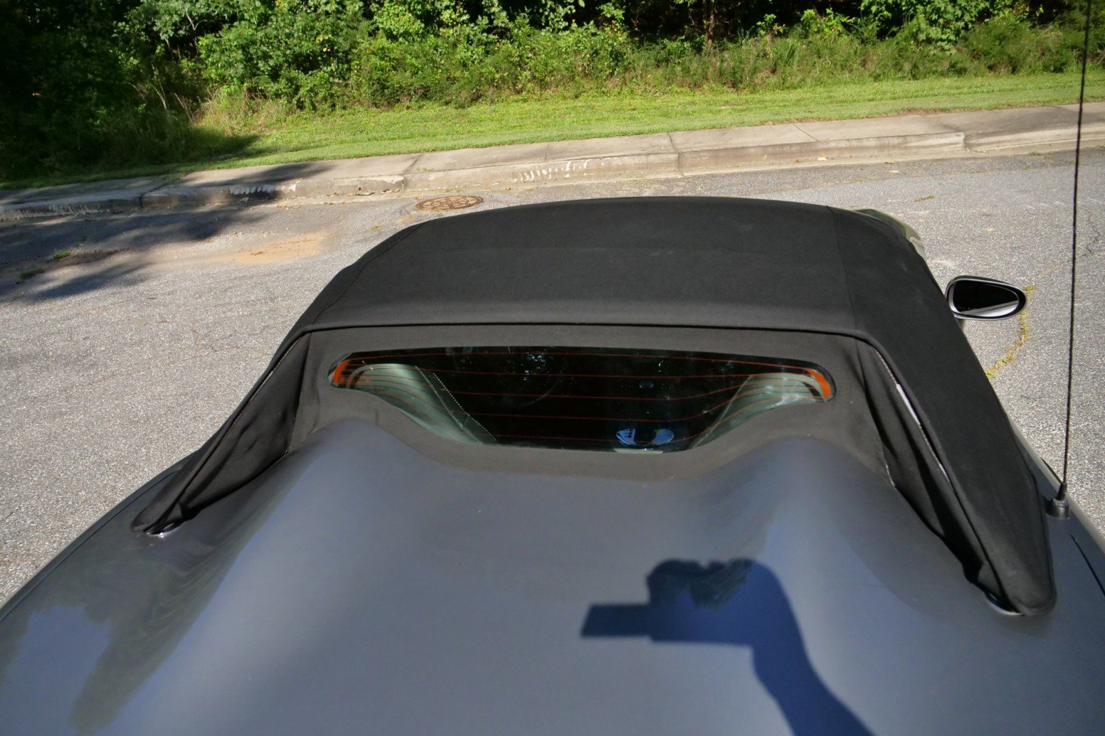 Used 2007 Pontiac Solstice Convertible w/ Premium Package RWD image 28