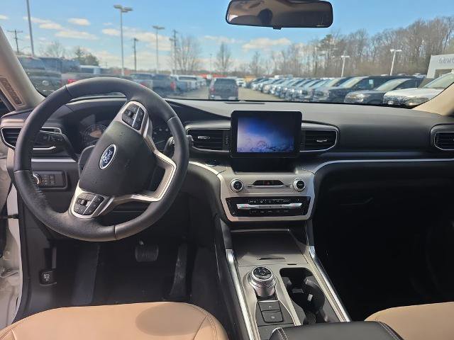 Certified 2022 Ford Explorer XLT w/ Equipment Group 202A image 14