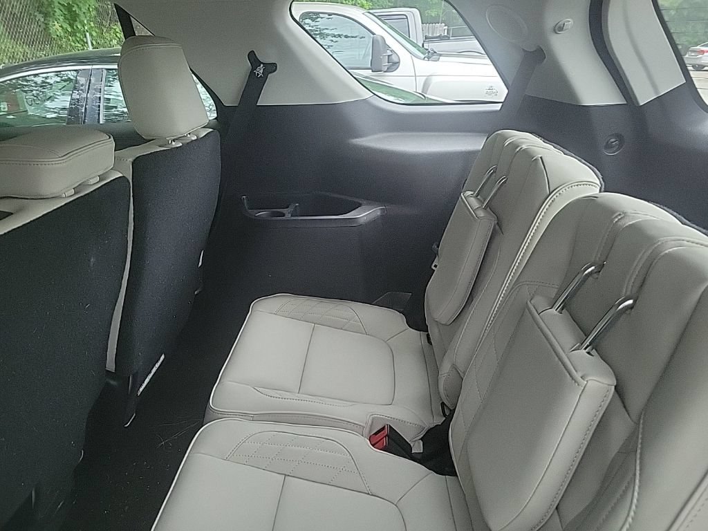 Used 2017 Ford Explorer Platinum AWD/4WD image 17