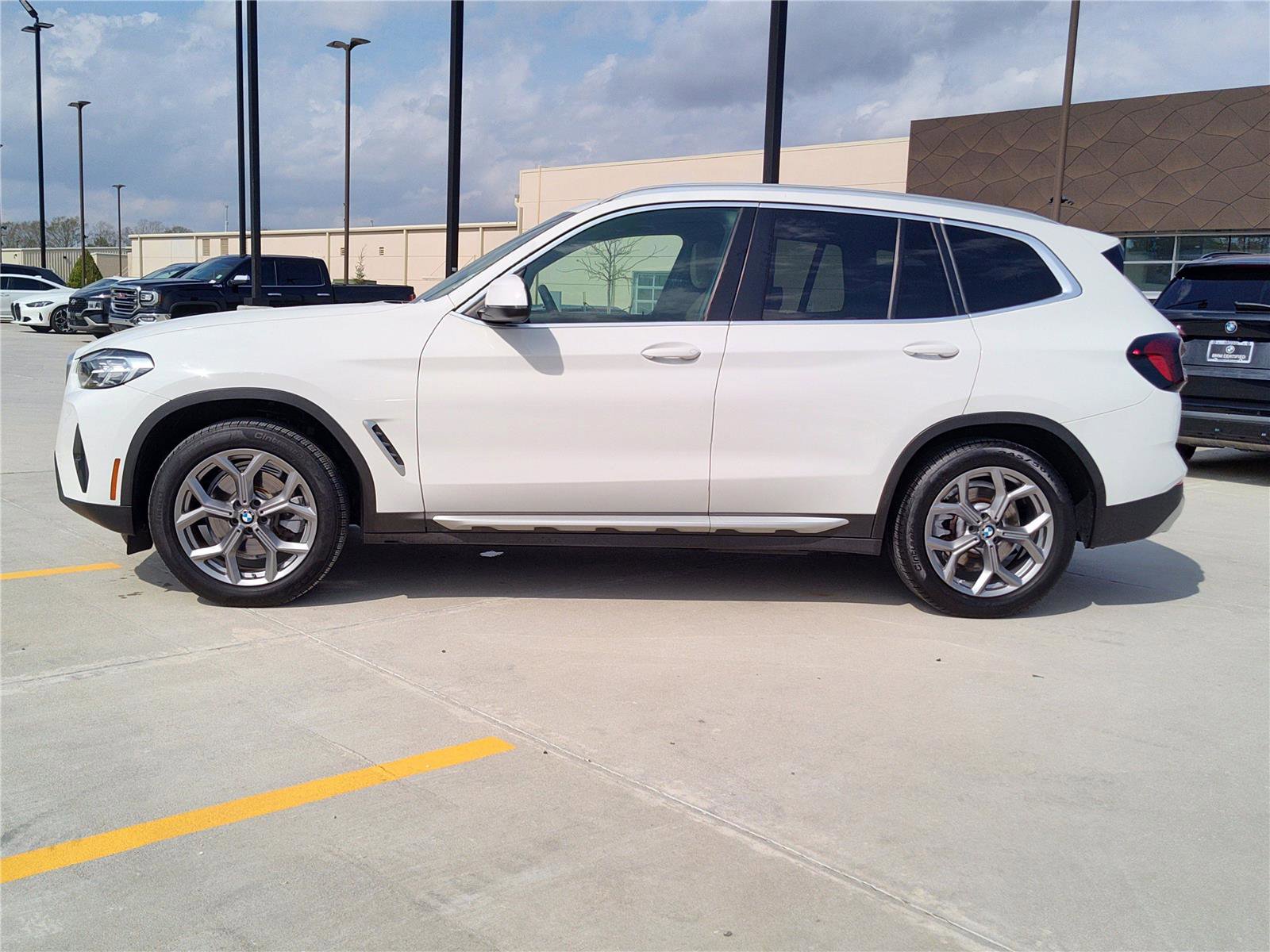 Certified 2023 BMW X3 sDrive30i w/ Premium Package image 3