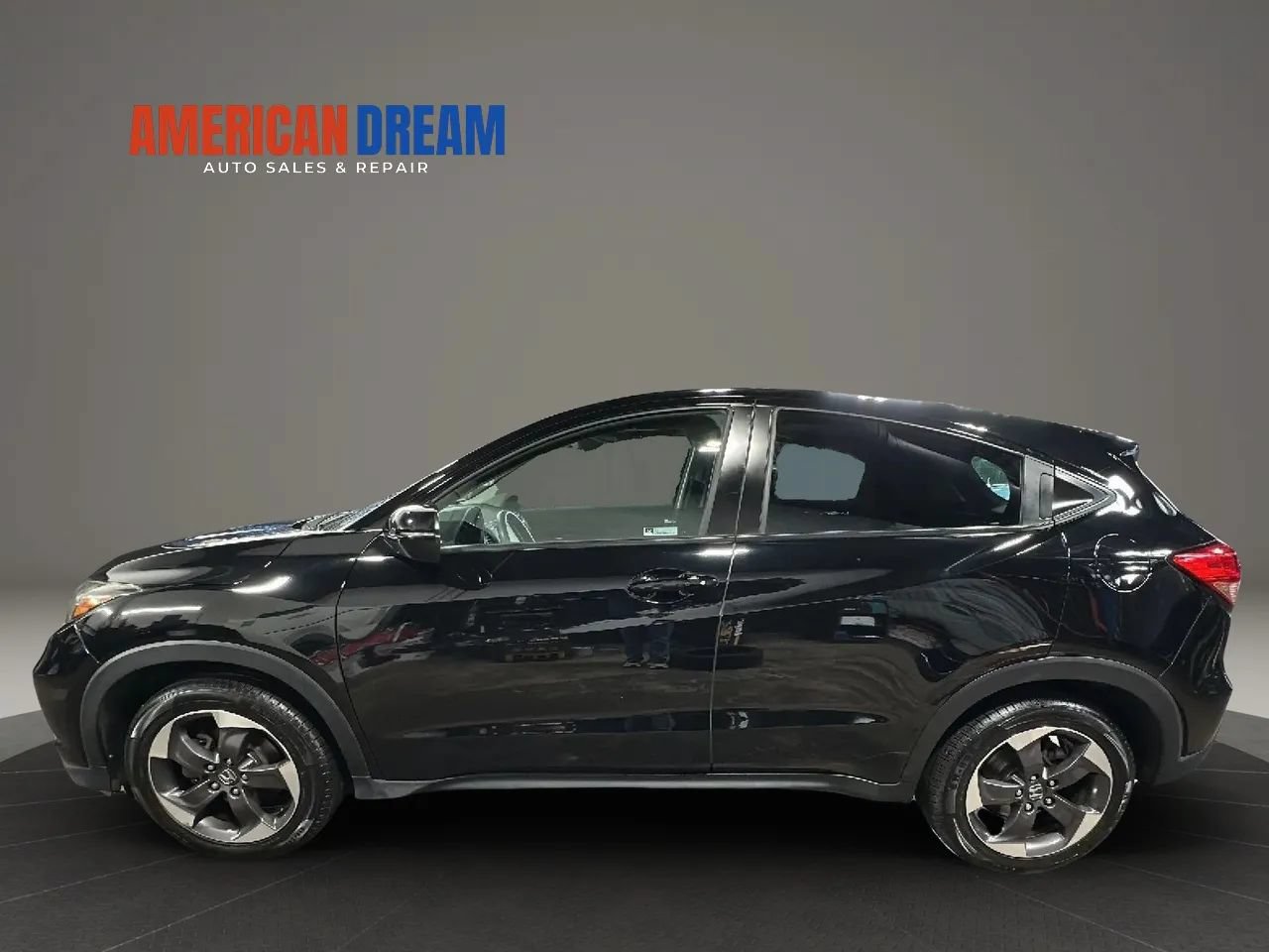 Used 2018 Honda HR-V EX image 2