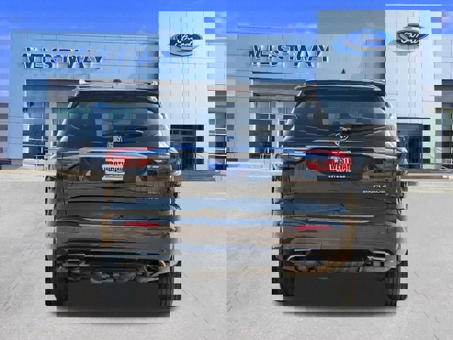 Used 2019 Buick Enclave Essence image 5