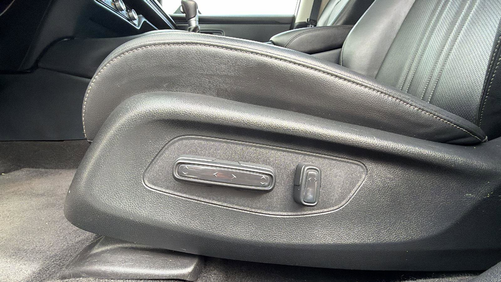 Used 2024 Honda HR-V EX-L image 17