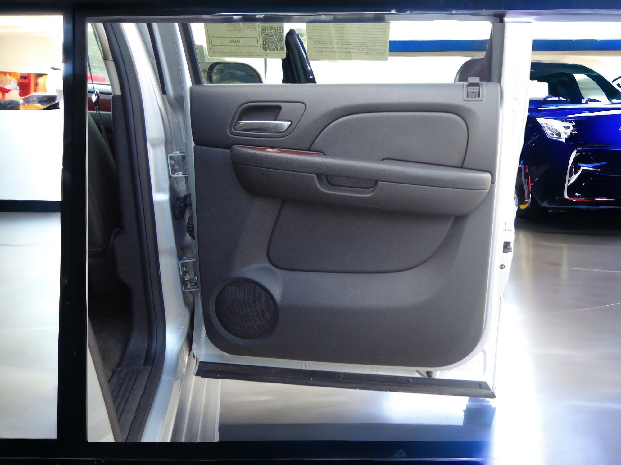 Used 2013 GMC Yukon XL SLT image 22