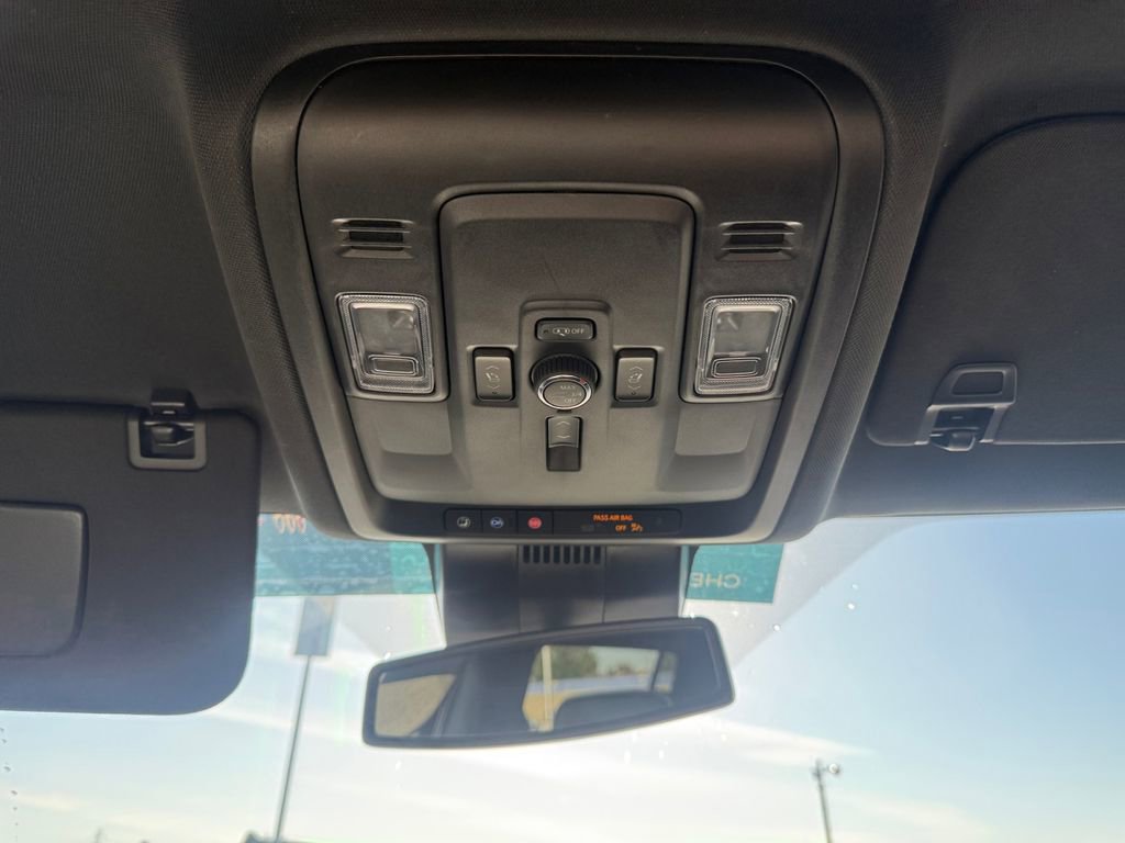 Certified 2025 Chevrolet Suburban Premier RWD image 24