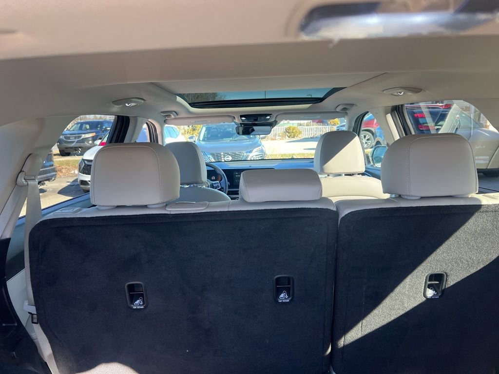 Certified 2025 Kia Sorento S w/ Panoramic Sunroof Package FWD image 14