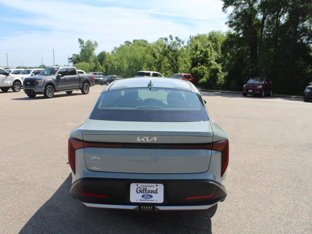 Used 2025 Kia K4 LXS image 11