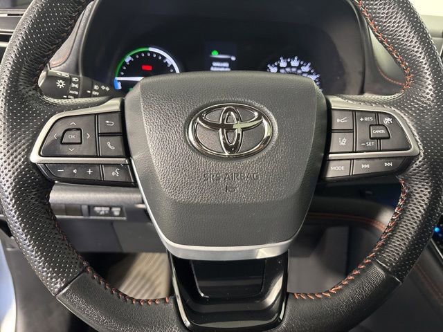 Used 2022 Toyota Sienna XSE AWD/4WD image 16