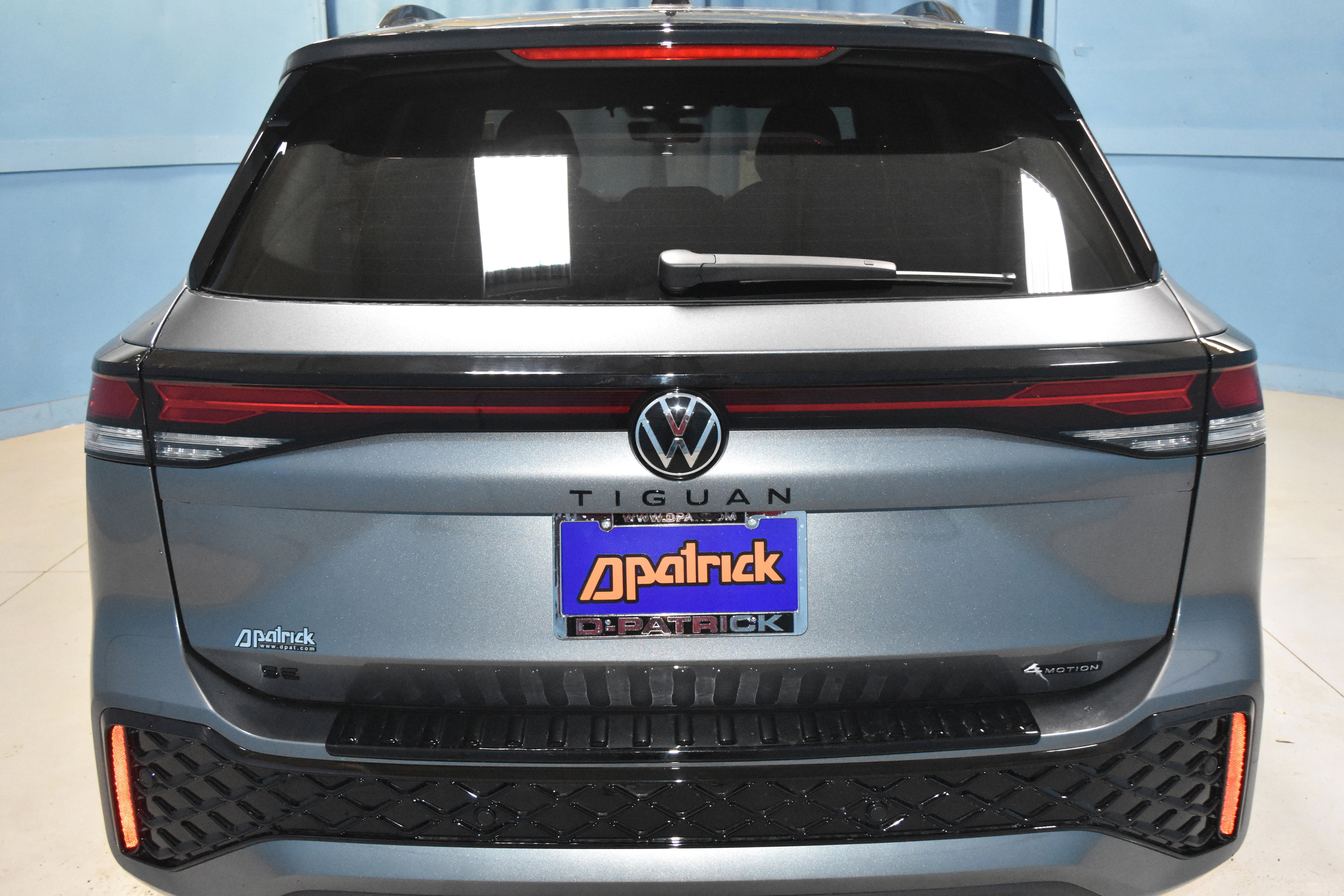 New 2026 Volkswagen Tiguan SE R-Line image 23