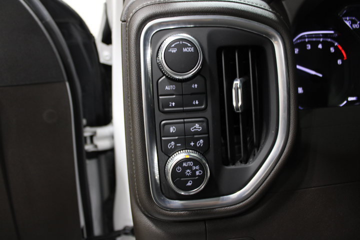 Used 2021 GMC Sierra 1500 SLT w/ SLT Premium Package AWD/4WD image 44