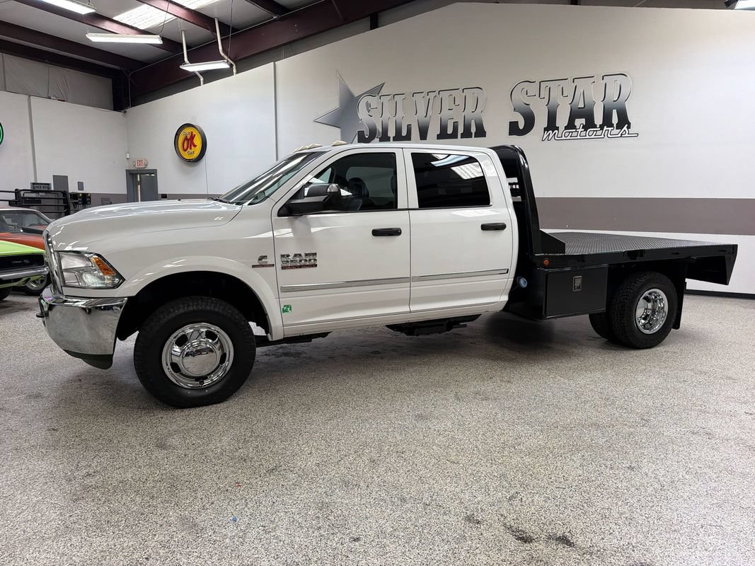 Used 2014 RAM 3500 Tradesman w/ Chrome Appearance Group AWD/4WD image 2