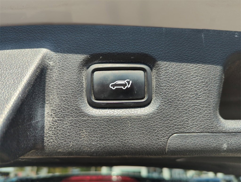 Used 2022 Hyundai Santa Fe XRT image 17