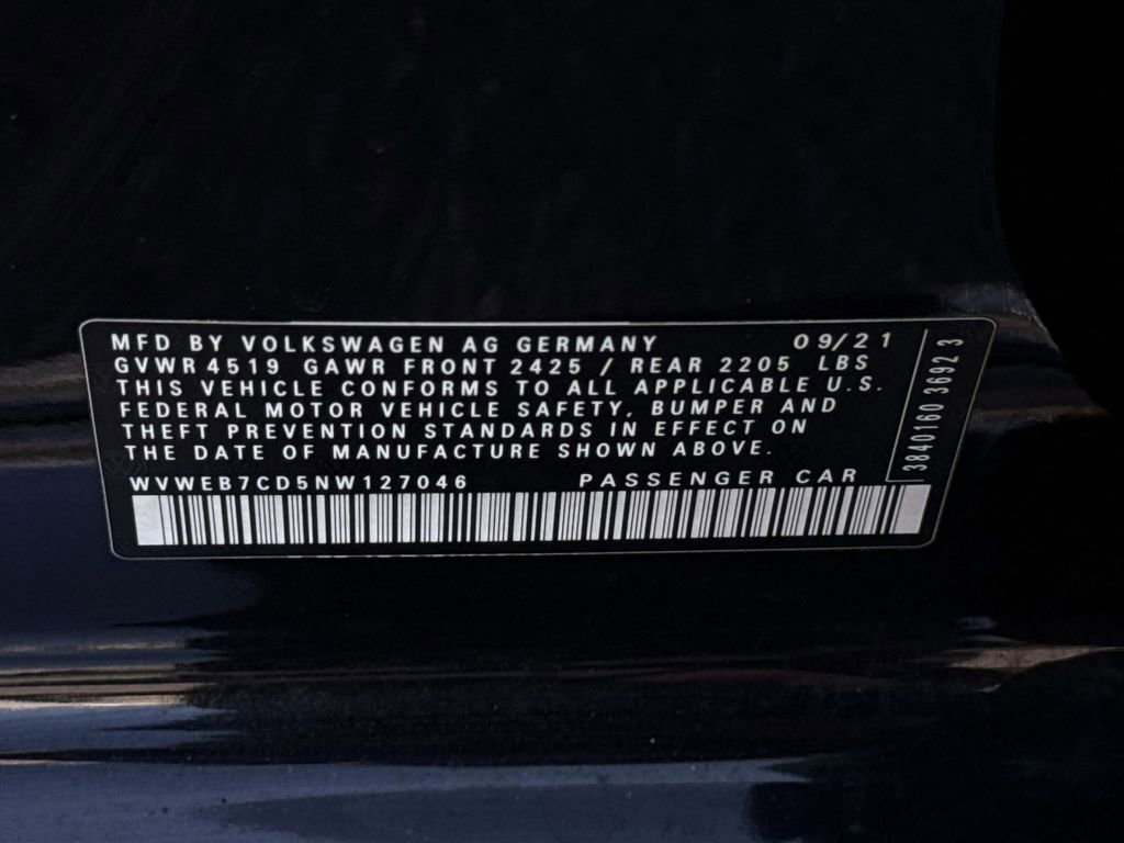 Used 2022 Volkswagen Golf R image 28