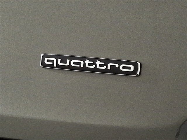 Used 2023 Audi Q5 2.0T Premium w/ Convenience Package image 32