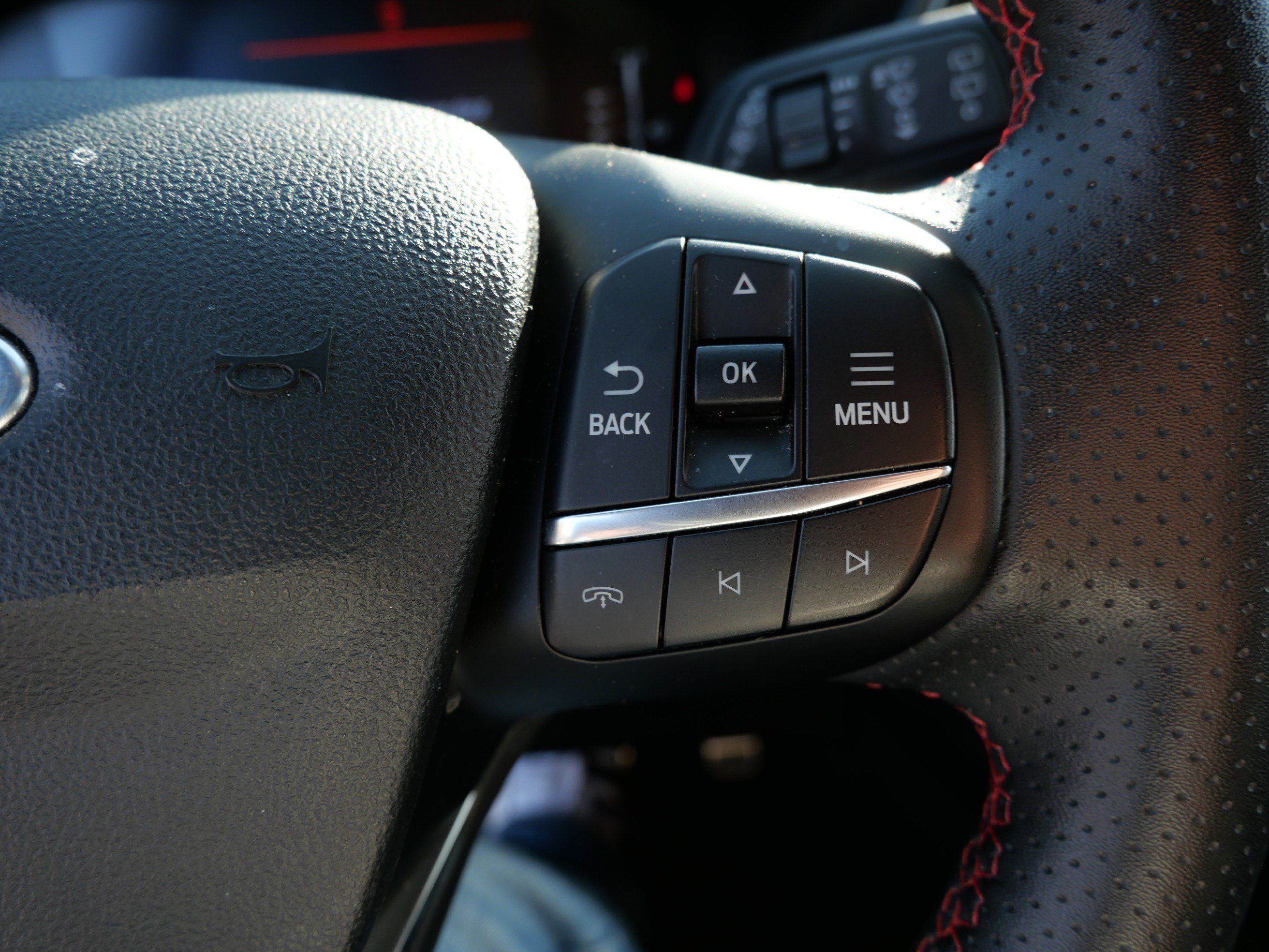 Certified 2024 Ford Escape ST-Line AWD/4WD image 29