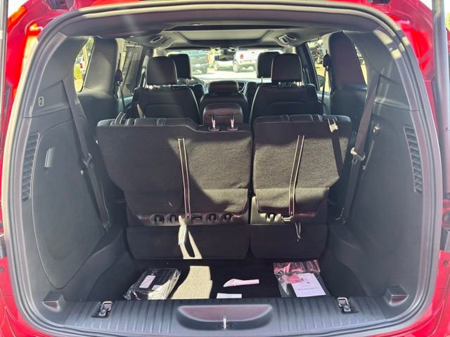 New 2026 Chrysler Pacifica Select image 13