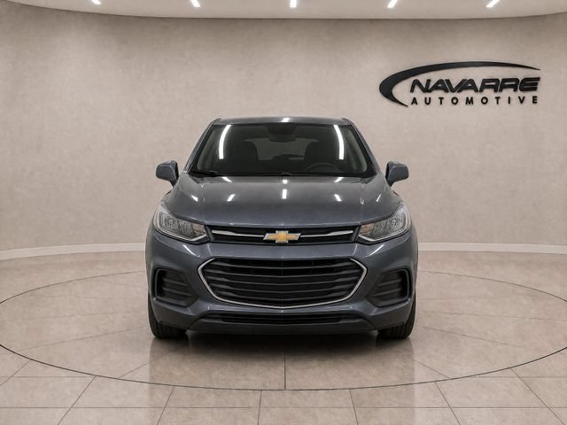 Used 2022 Chevrolet Trax LS w/ Tint and Cruise Package AWD/4WD image 2