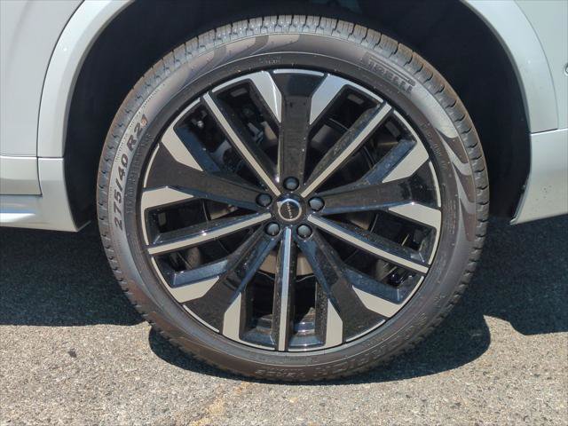 New 2026 Volvo XC90 B6 Plus w/ Protection Package AWD/4WD image 6