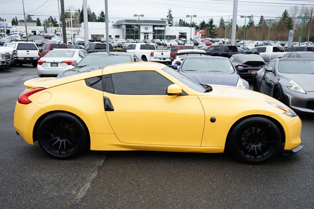 Used 2009 Nissan 370Z Coupe image 6