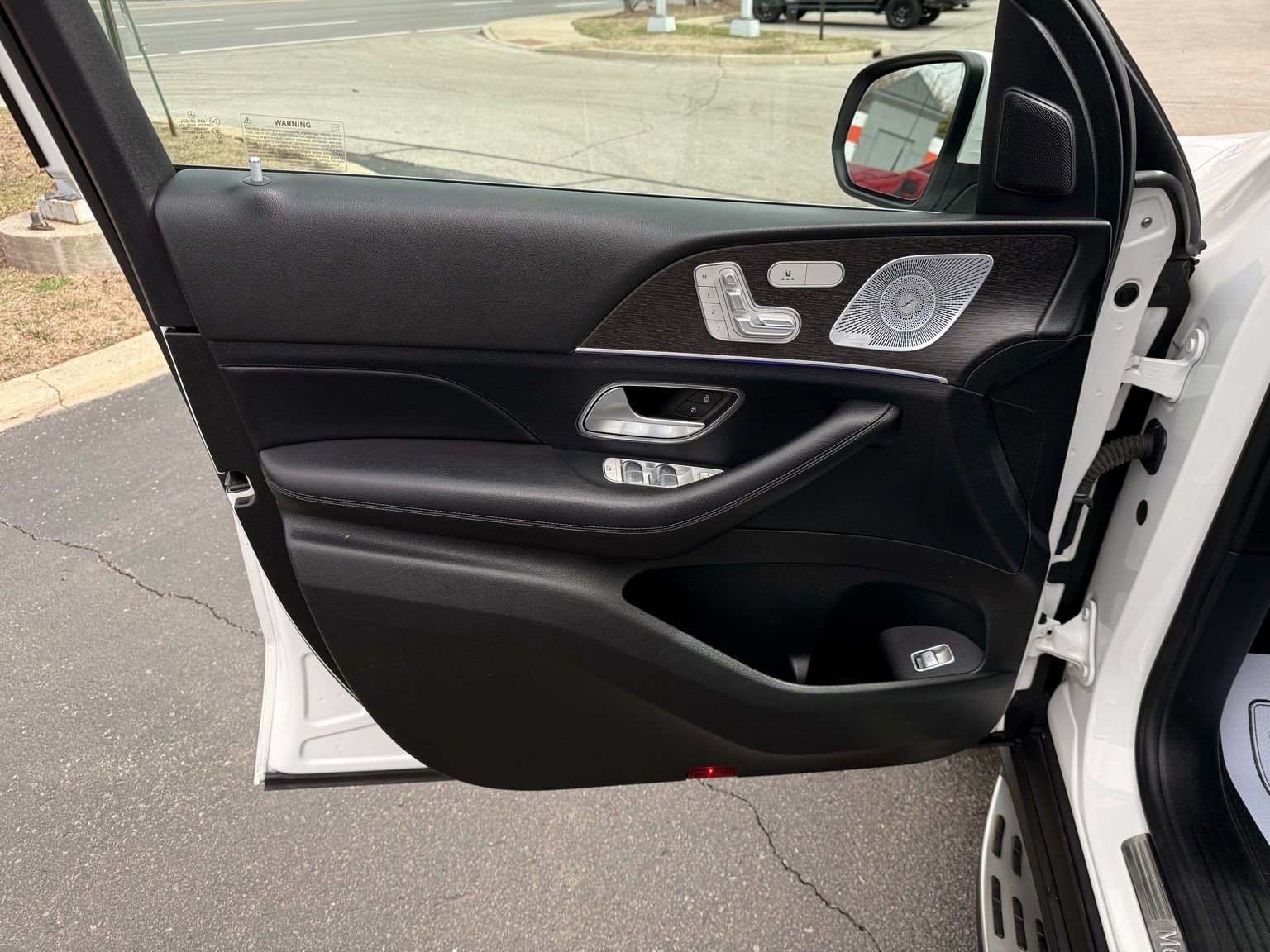 Used 2020 Mercedes-Benz GLE 350 4MATIC w/ Premium Package image 39