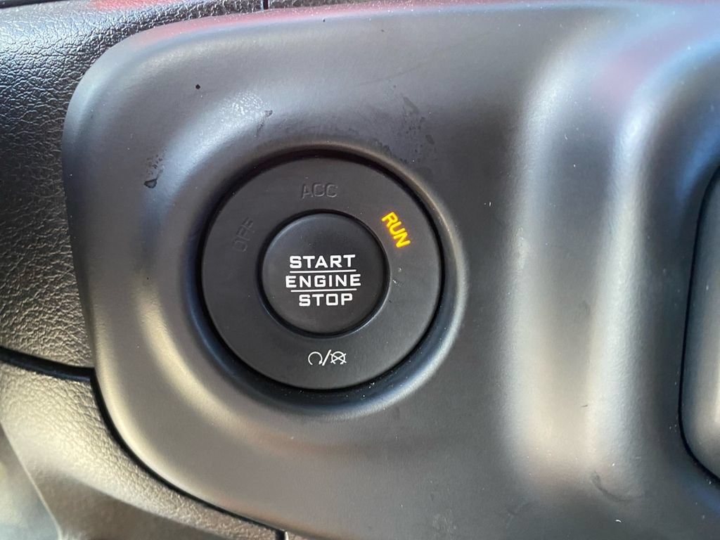 Used 2020 Jeep Gladiator Rubicon AWD/4WD image 17