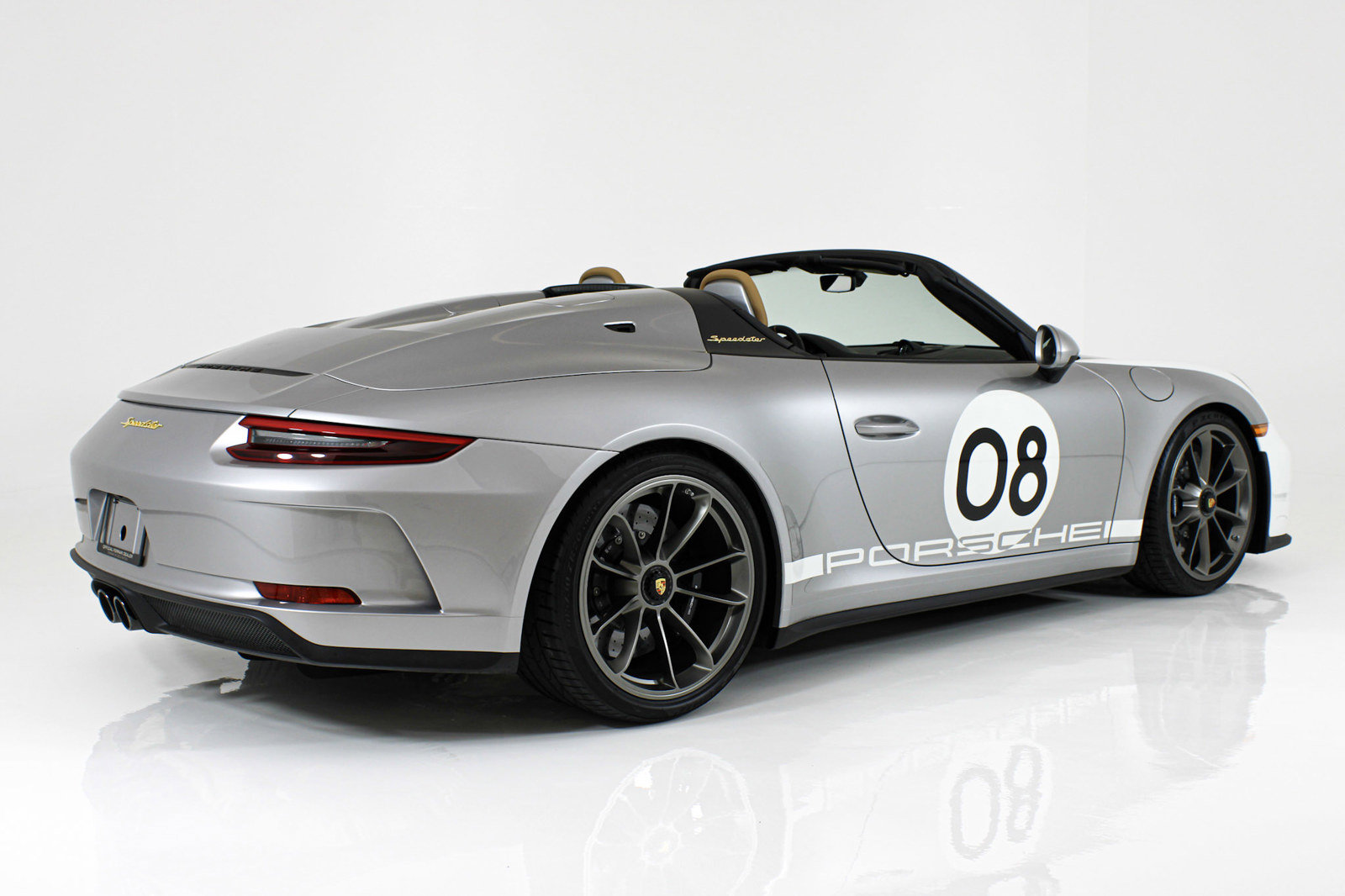 Used 2019 Porsche 911 Speedster RWD image 10
