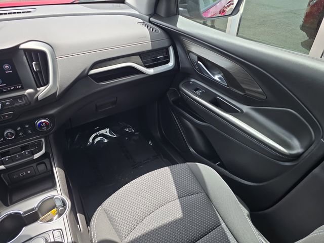 Certified 2024 GMC Terrain SLE w/ Driver Convenience Package image 14