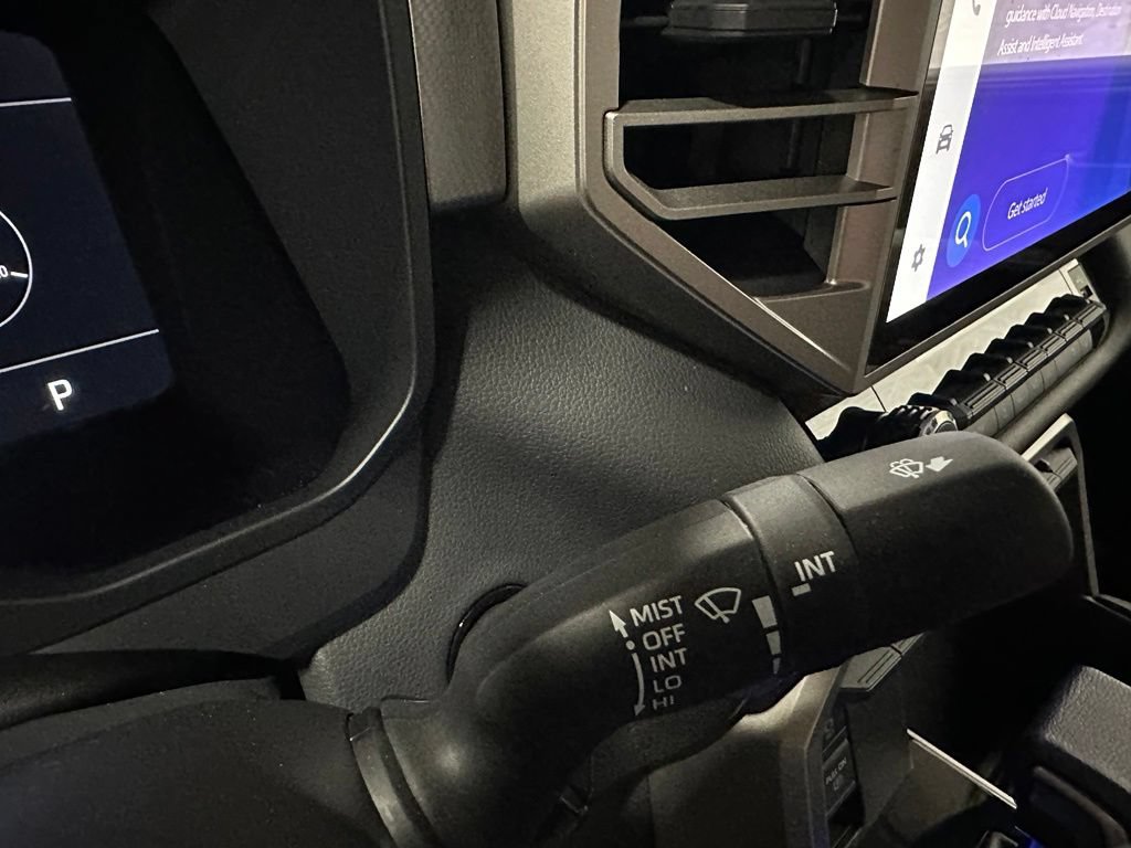 Used 2025 Toyota Tundra Limited AWD/4WD image 22
