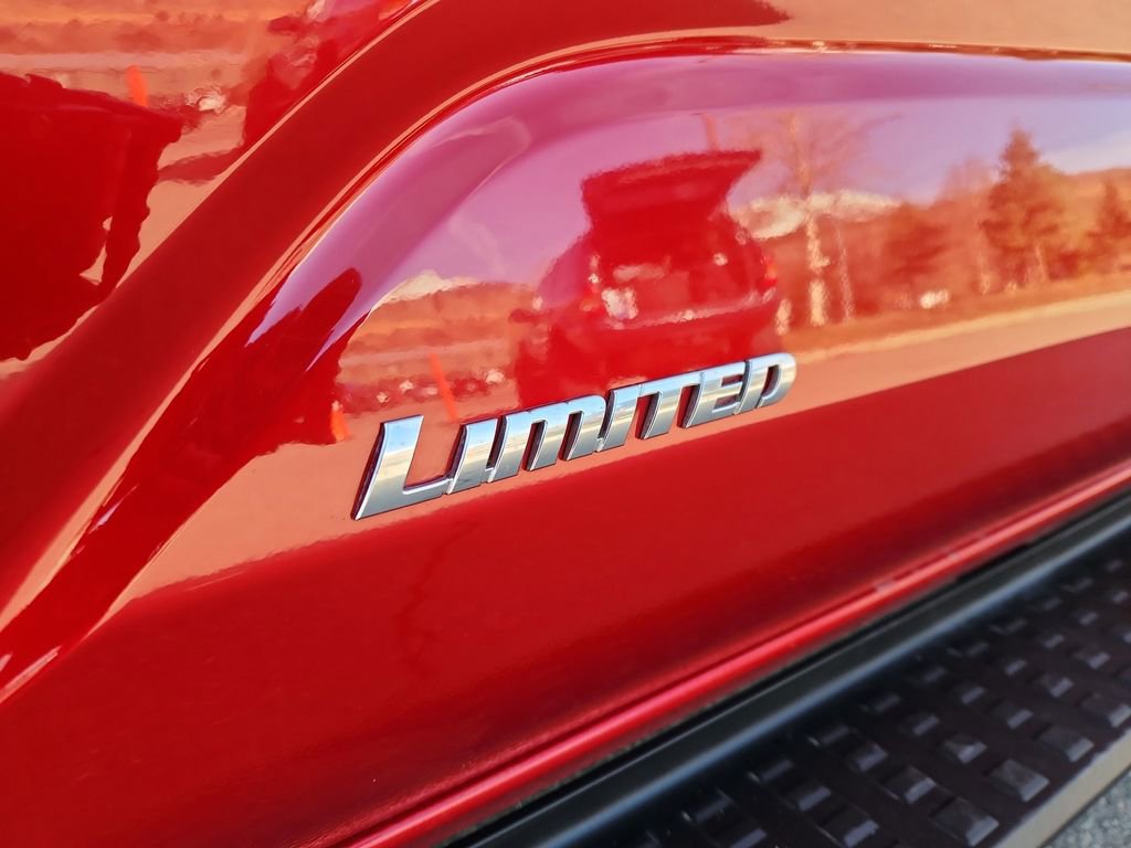 Used 2025 Toyota 4Runner Limited image 31