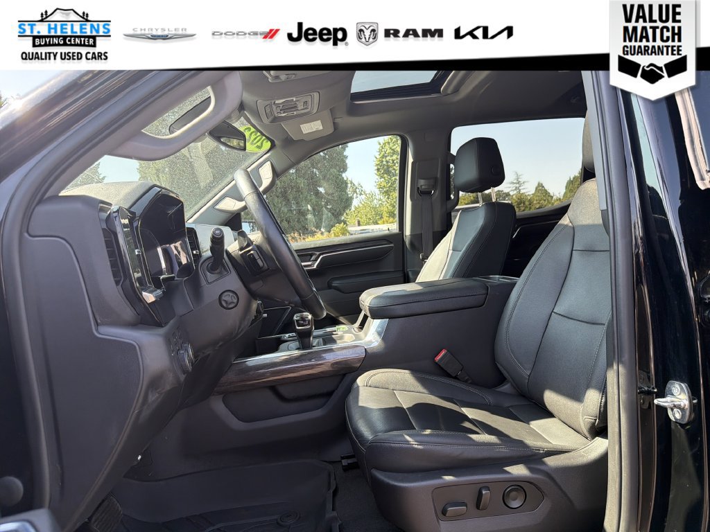Used 2023 Chevrolet Silverado 1500 LTZ w/ LTZ Premium Package AWD/4WD image 12