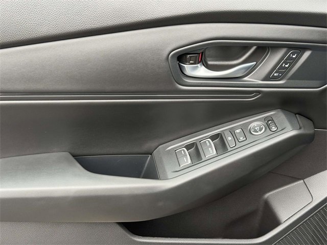 Used 2025 Honda Accord EX-L image 11