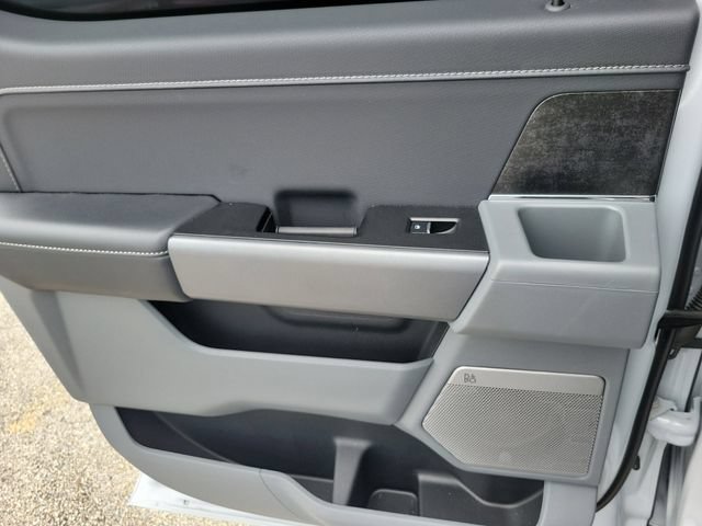 Used 2025 Ford F150 Lightning Flash AWD/4WD image 14