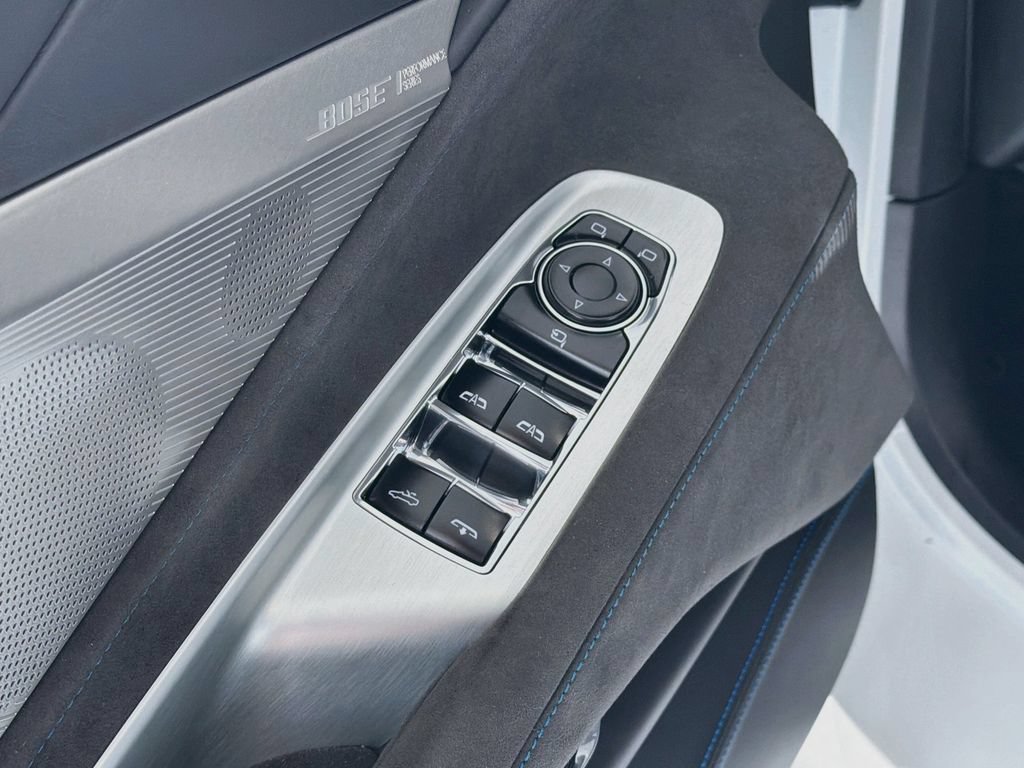 Used 2025 Chevrolet Corvette ZR1 w/ ZR1 Carbon Fiber Aero Package RWD image 31
