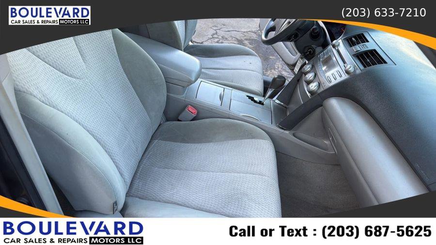 Used 2010 Toyota Camry LE FWD image 33