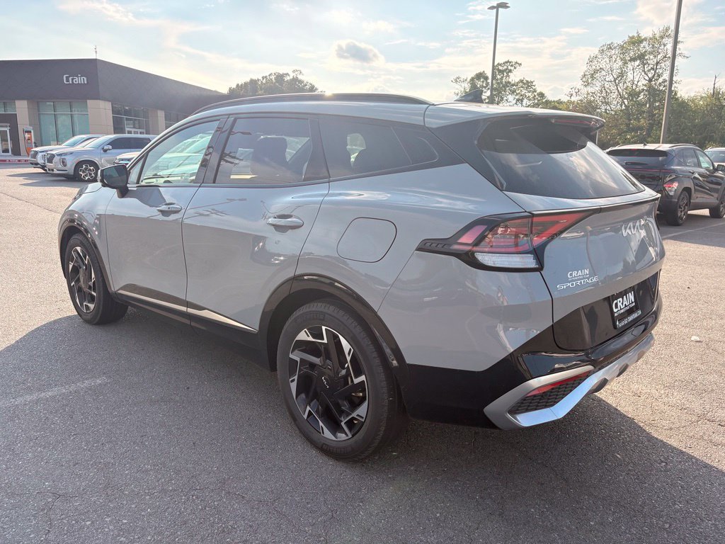 Used 2025 Kia Sportage SX FWD image 5