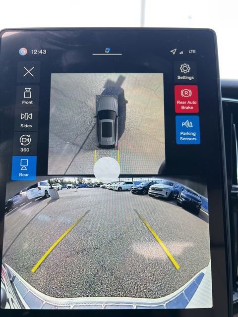 New 2026 Volvo XC60 B5 Plus w/ Protection Package Premier image 16