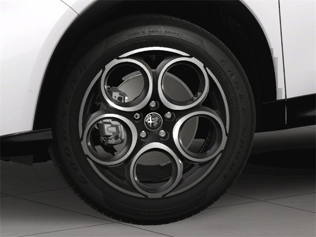 New 2025 Alfa Romeo Tonale image 11