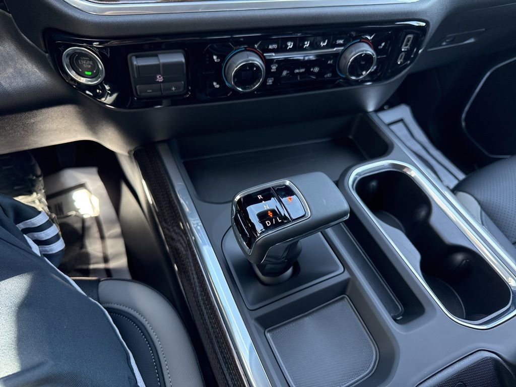 New 2025 Chevrolet Silverado 1500 RST w/ Convenience Package II AWD/4WD image 21