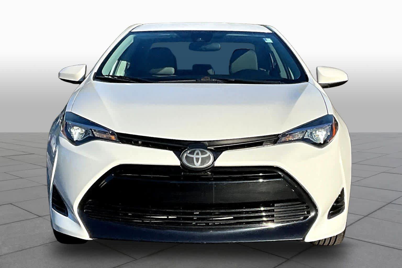 Certified 2019 Toyota Corolla LE FWD image 4