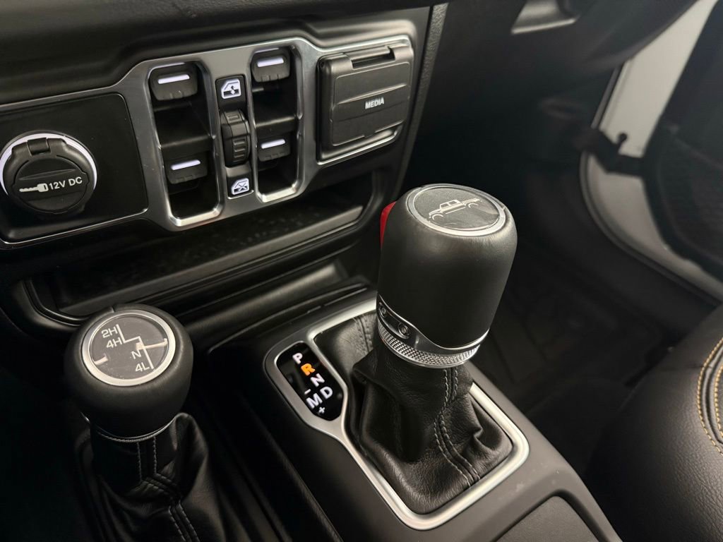 Used 2025 Jeep Gladiator Sport AWD/4WD image 34