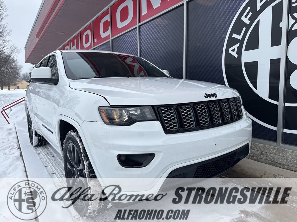 Used 2018 Jeep Grand Cherokee Altitude image 1